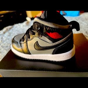 Jordan 1 Mid (TD) Black/Gym Red-Particle Gray